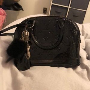 Louis Vuitton alma mini